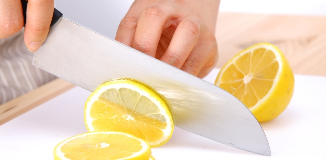 How to Cut a Lemon Into Different Shapes