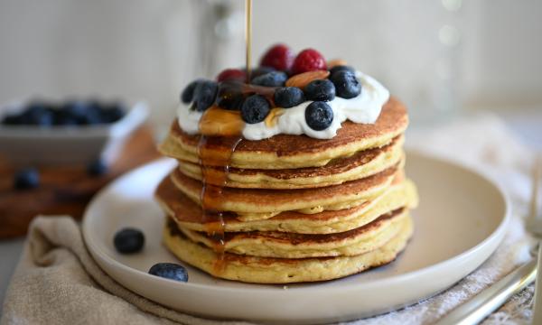 fluffiest eggless pancakes healthy pancakes for breakfast