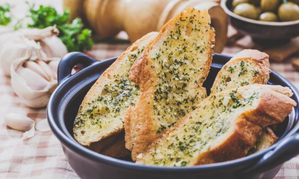 grilled garlic bread