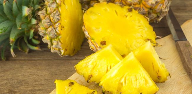 cut-a-pineapple