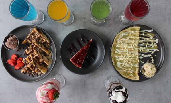 patriotic desserts and fruity drinks